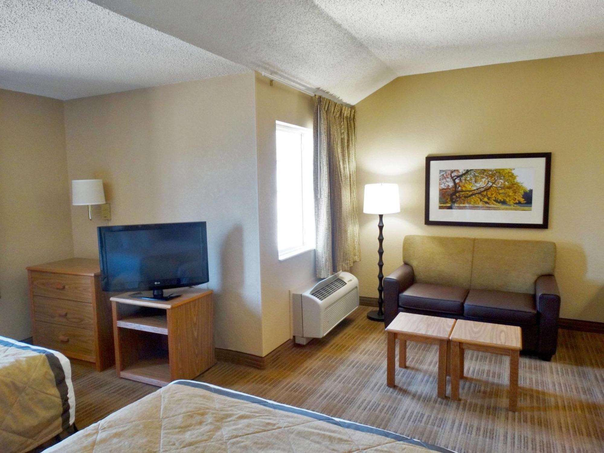Extended Stay America Select Suites - Providence - Airport Warwick Exterior foto