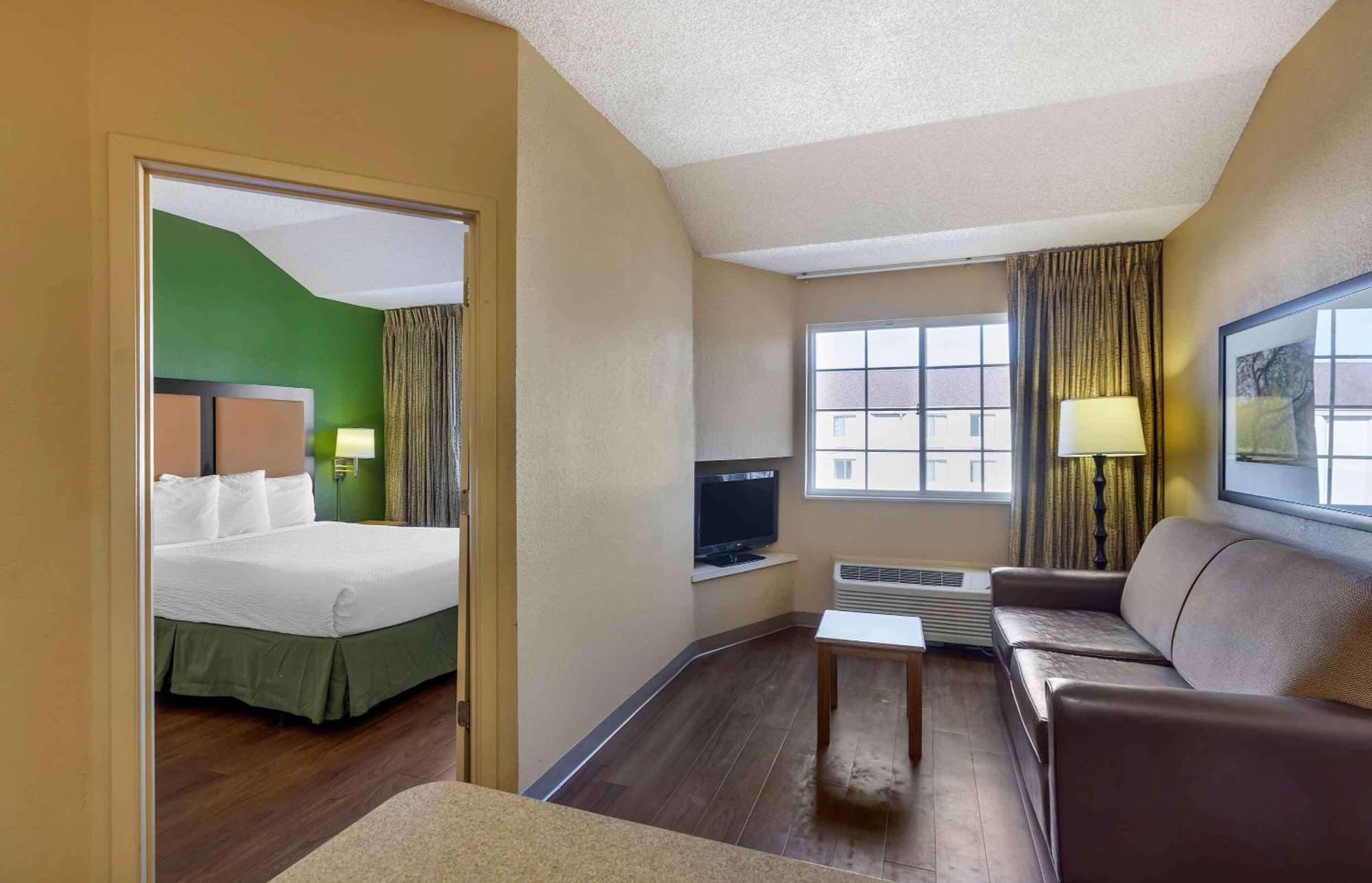 Extended Stay America Select Suites - Providence - Airport Warwick Exterior foto