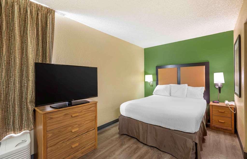 Extended Stay America Select Suites - Providence - Airport Warwick Habitación foto