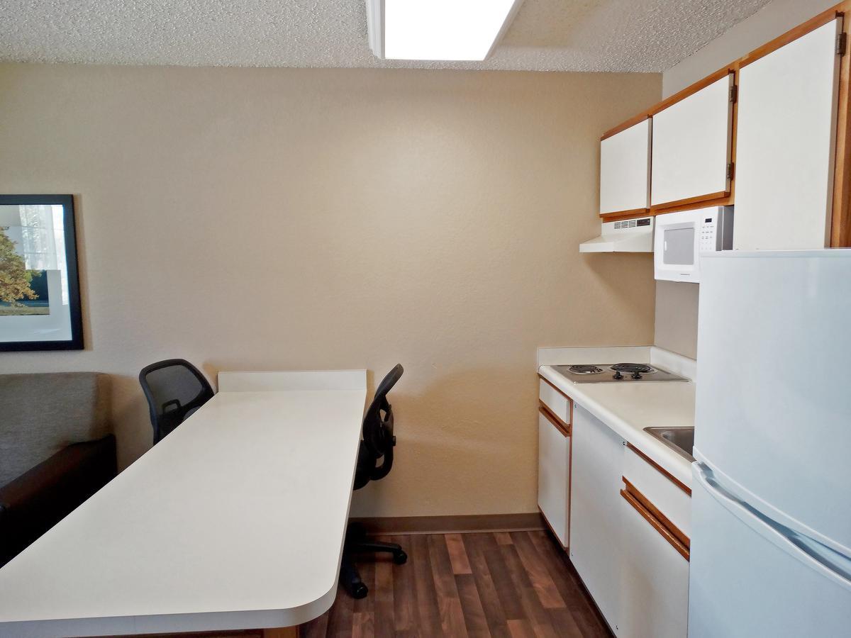 Extended Stay America Select Suites - Providence - Airport Warwick Exterior foto